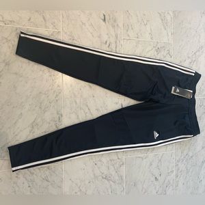 Women’s track pants